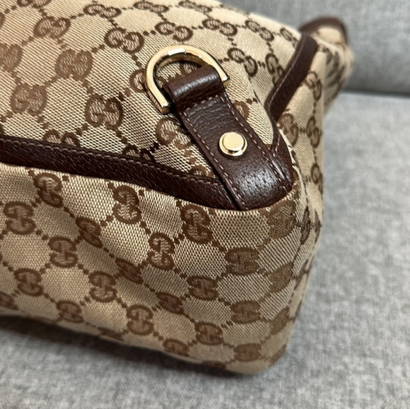 Authentic Gucci GG Canvas Abbey D-Ring Tote Bag - Picture 6 of 16